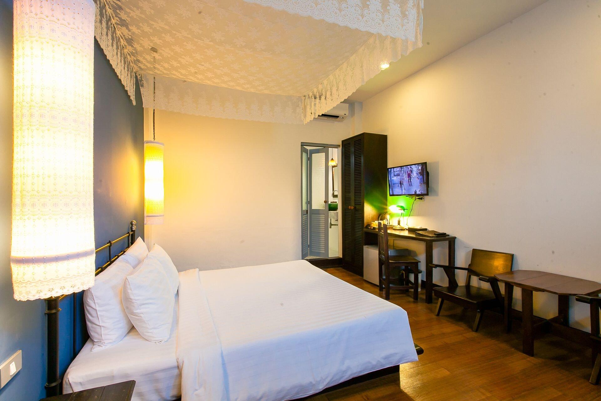 The Memory At On On Hotel Phuket Kültér fotó