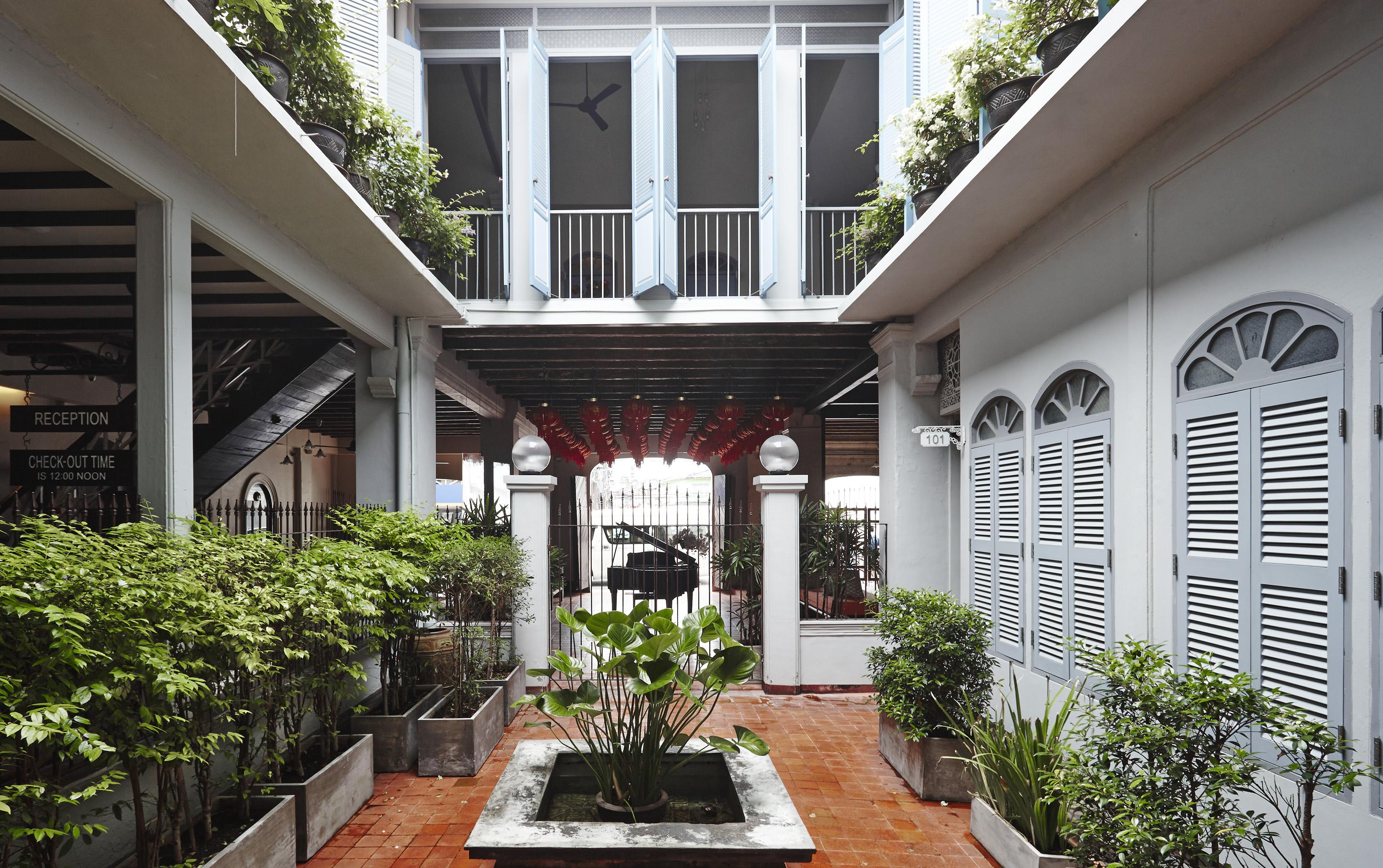 The Memory At On On Hotel Phuket Kültér fotó